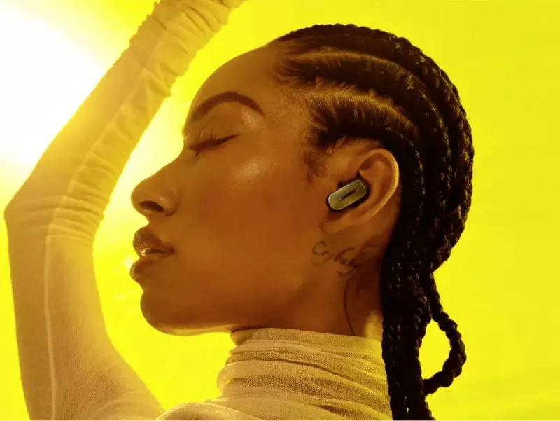 QuietComfort Ultra Earbuds (Gen 1) - Black von Bose – Produktfoto 2 von 3