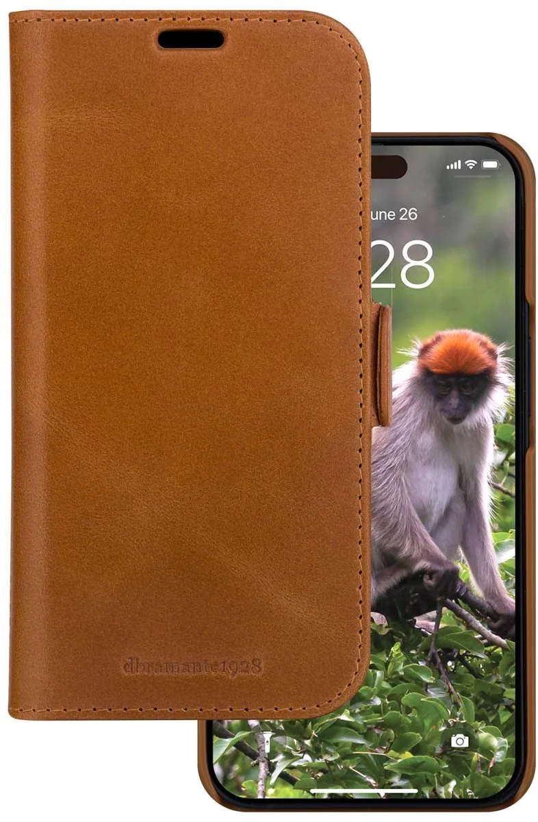 Lynge Magnetic Wallet geschikt voor iPhone 15 Pro Max by dbramante1928 in Brown – product photo