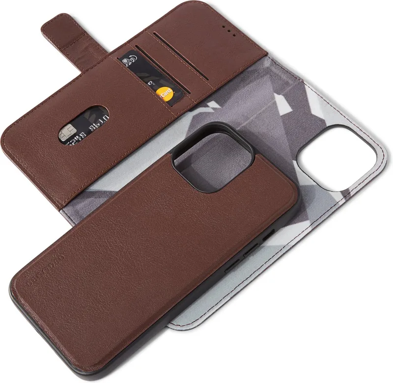 Detachable Wallet Hoesje - iPhone 12 Pro Max - Full Grain Ecco Leer - Afneembaar Hoesje inclusief Pasjeshouder by Decoded in Brown – product photo
