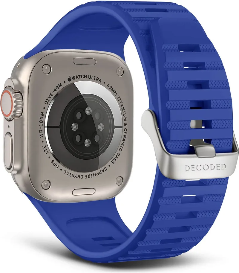 Siliconen Ultra Sport Bandje - Geschikt voor Apple Watch Grote Series 1-9 / SE / Ultra Modellen - Waterproof en Sterke Sluiting van Decoded in Blauw – productfoto