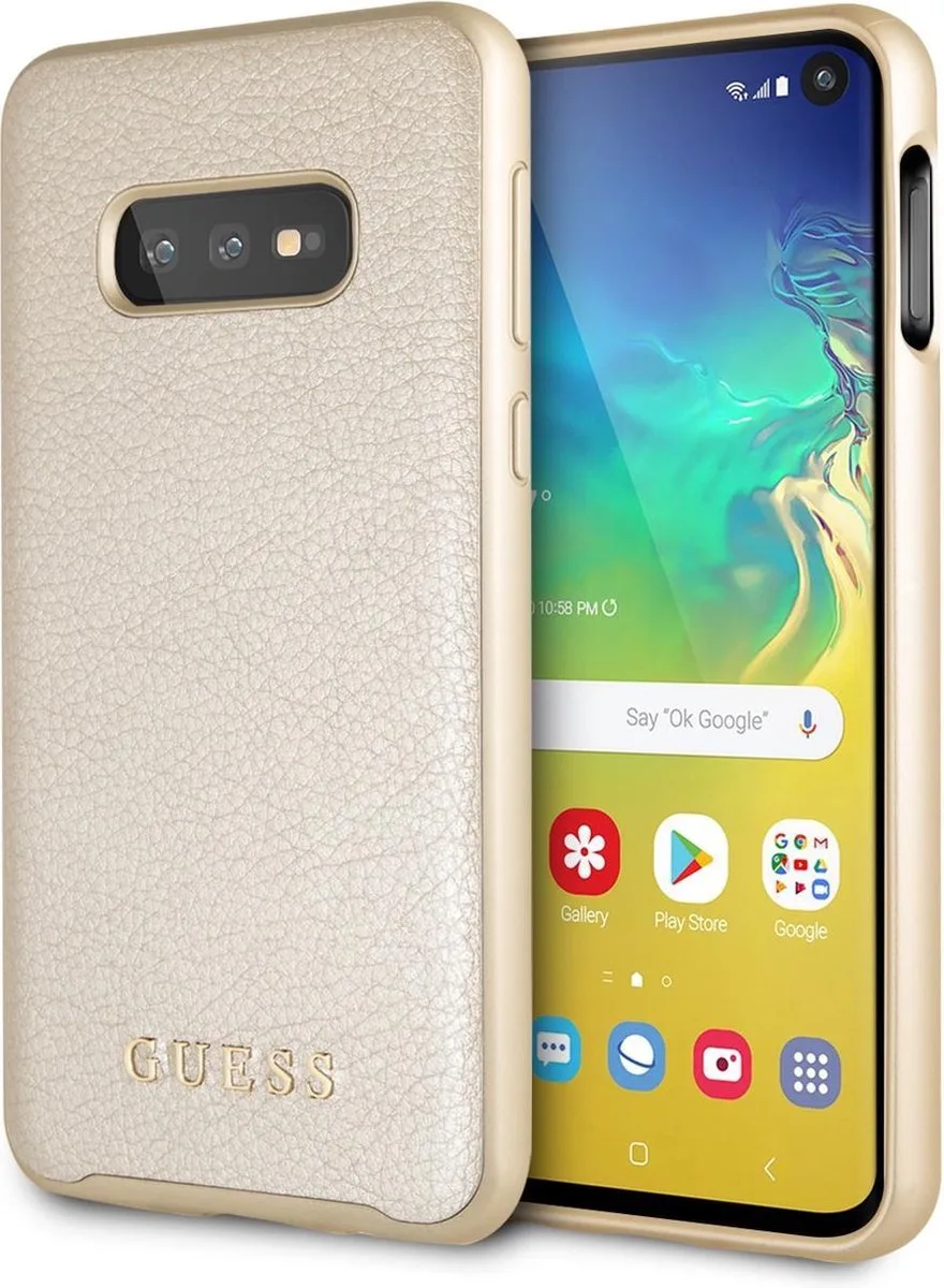 Backcase hoesje geschikt voor Samsung Galaxy S10e - Effen - Kunstleer fra Guess i Guld – produktbillede