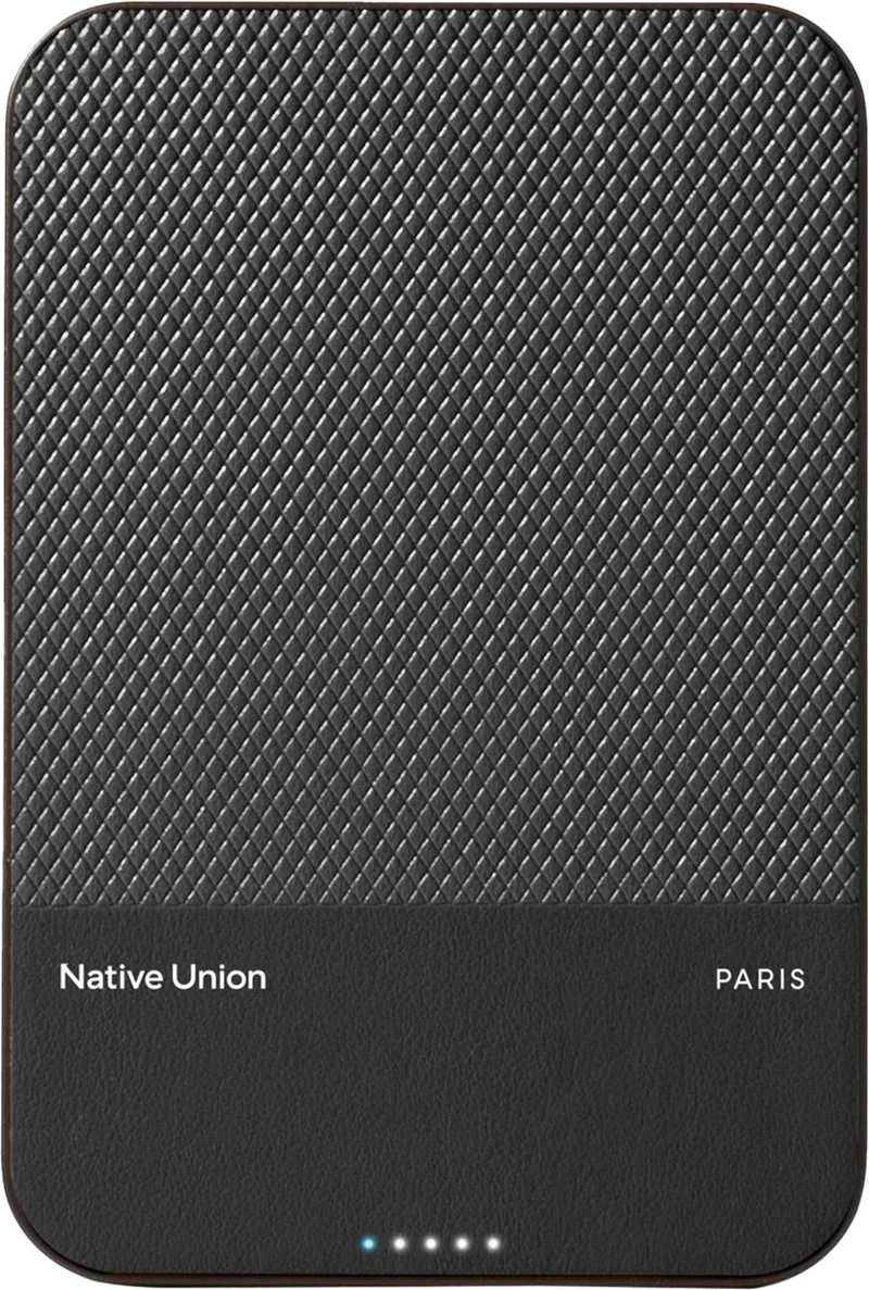 (Re)Classic Power Bank - MagSafe - Qi2- 5000mAh by Native Union in Black – product photo