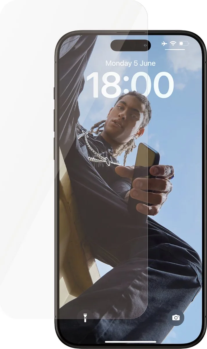 Screenprotector geschikt voor Apple iPhone 15 Pro Max Glazen | PanzerGlass SAFE Screenprotector - Case Friendly by PanzerGlass – product photo