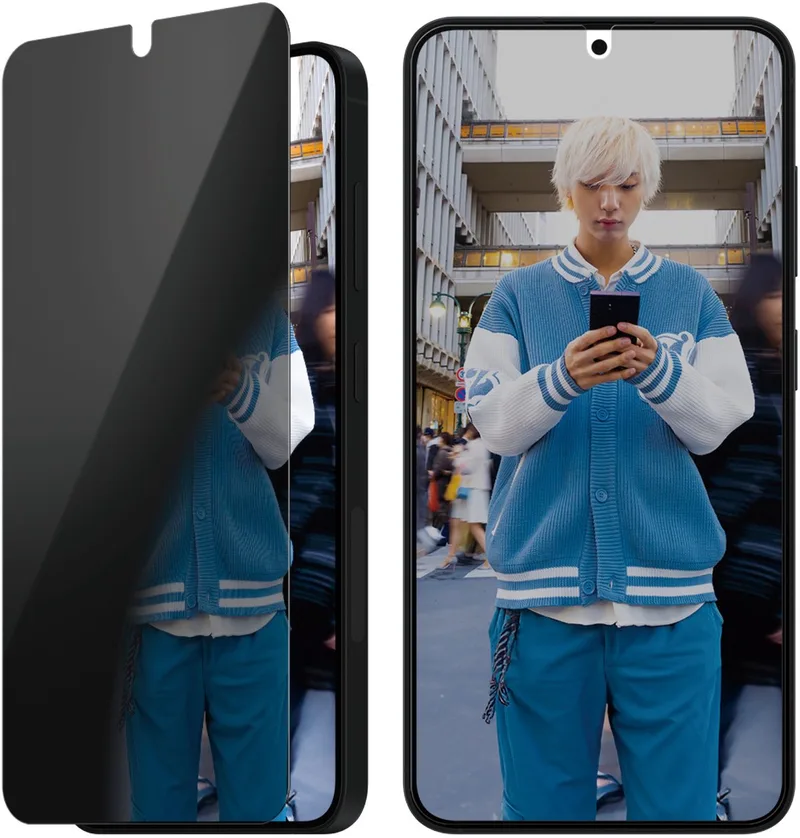 Screenprotector geschikt voor Samsung Galaxy S25 Glazen | PanzerGlass Ultra-Wide Fit Privacy Screenprotector Privacy - Case Friendly - Zwart från PanzerGlass – produktbild