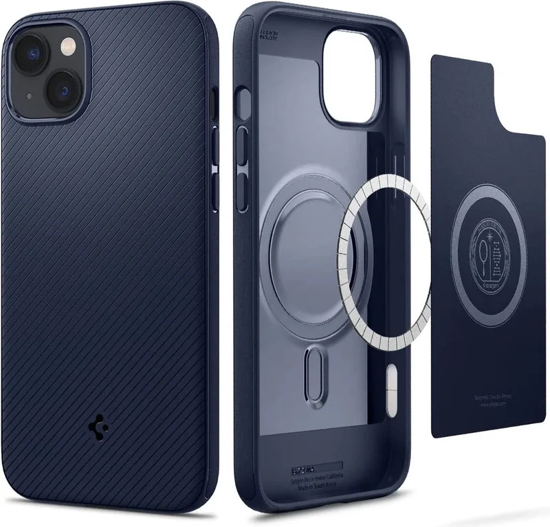 Mag Armor Hoesje Geschikt voor Apple iPhone 14 Plus MagSafe Back Cover van Spigen in Blauw – productfoto