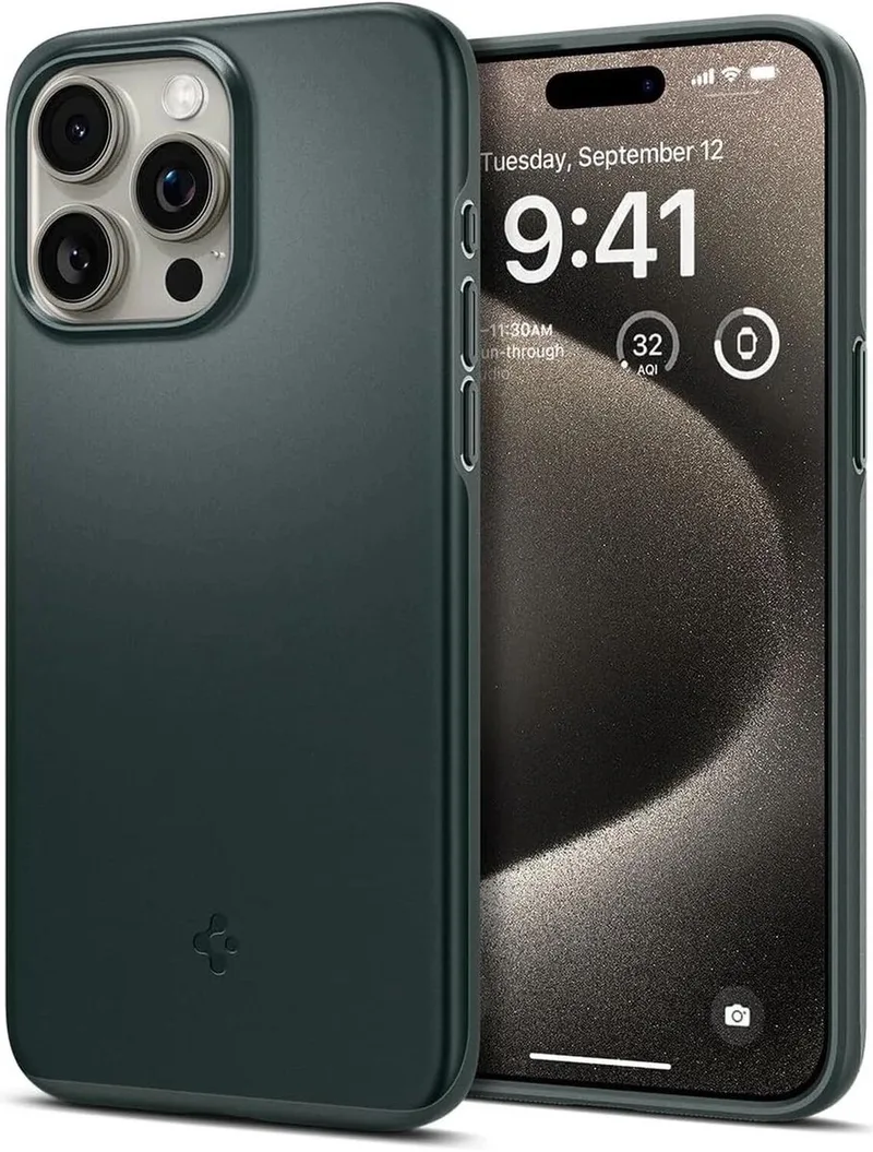 Thin Fit Hoesje Geschikt voor Apple iPhone 15 Pro Max - Back Cover by Spigen in Green – product photo