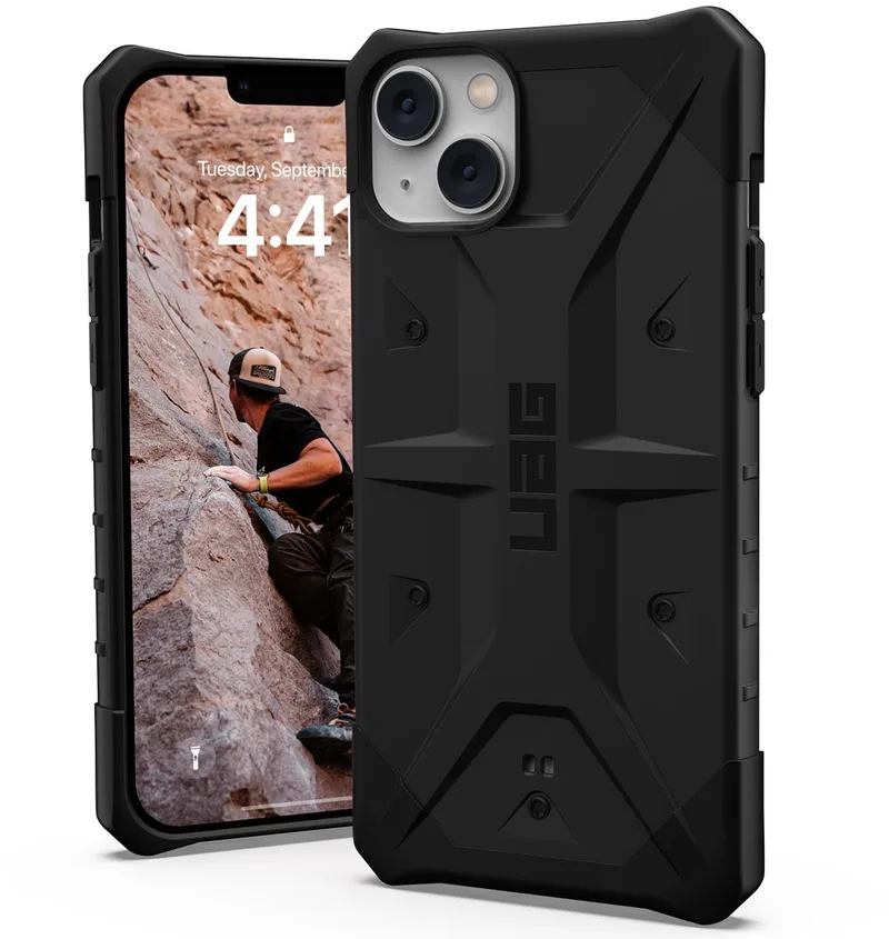 Pathfinder geschikt voor iPhone 14 Plus Hoesje by UAG in Black – product photo