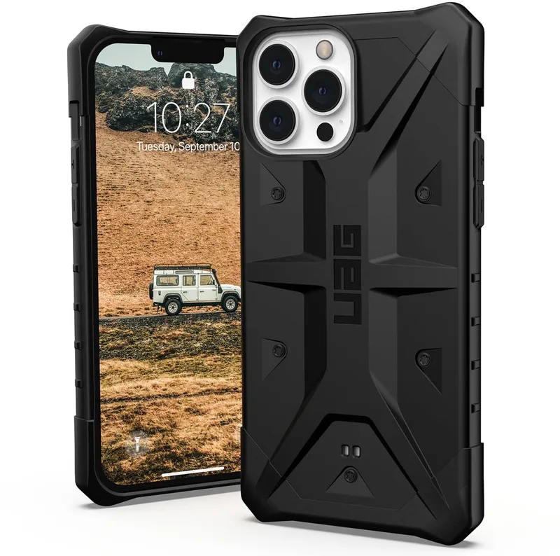 Pathfinder iPhone 13 Pro Max Hoesje by UAG in Black – product photo
