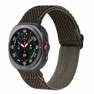 Elastische solo loop nylon bandje - Bruin met donkergroen - Samsung Galaxy Watch 8 Classic - 46mm van Watchbandjes-shop – productfoto
