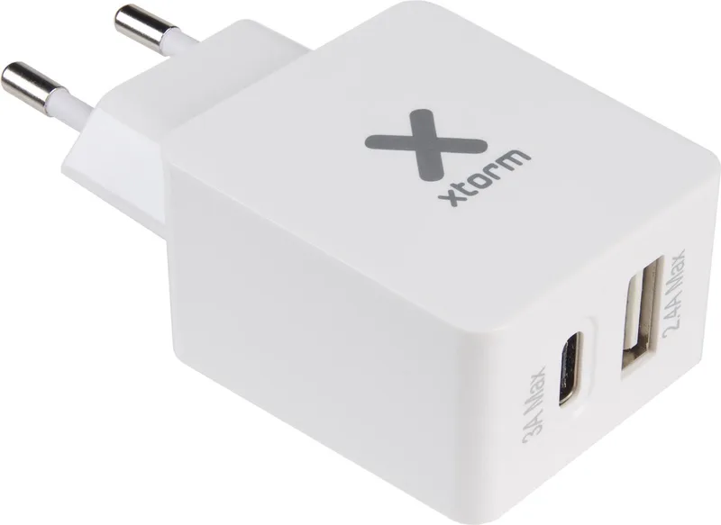 Fast Charge Oplader - Snellader - USB en USB-C 3A von Xtorm in Weiß – Produktfoto