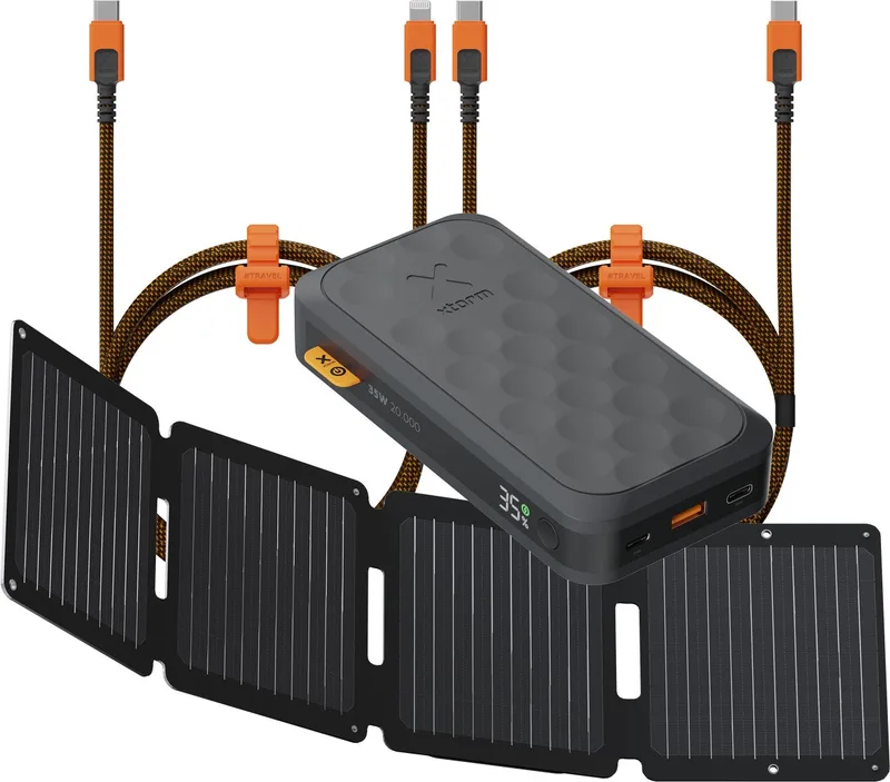 Fuel Series 5 35W Powerbank 20.000 mAh + Zonnepaneel Opvouwbaar 28W Solar Panel + Xtreme USB-C naar lightning kabel + USB-C kabel - Noodpakket de Xtorm en Noir – photo produit