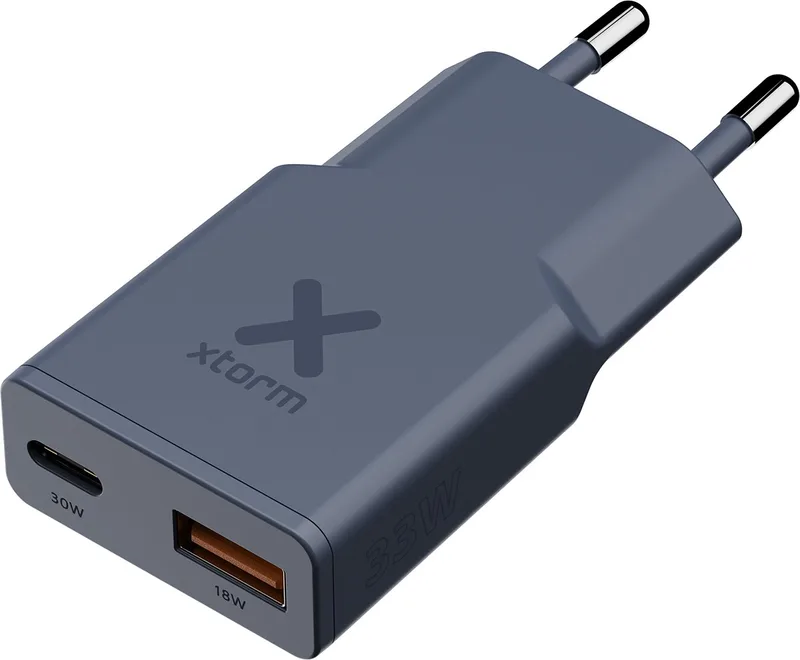 Go2 Evolution Slimline USB-C / USB-A Adapter - Dubbele Poort Oplader - Charger - 33W Krachtige Snellader Geschikt voor iPhone, Samsung en meer - Compacte USB C Oplader - Blauw van Xtorm in Blauw – 33W – productfoto